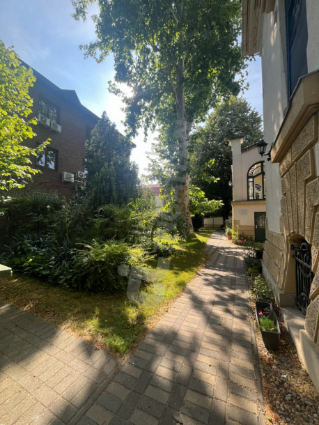Magyarok Nagyasszonya tér