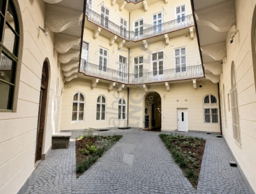 Andrássy út-budapest-vi-kerulet-andrassy-ut_13.jpg