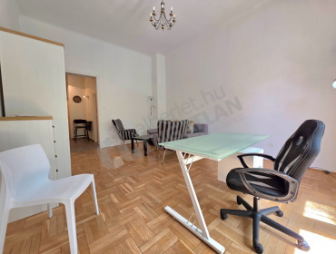 Attila út-budapest-i-kerulet-attila-ut_4.jpg