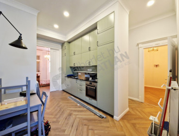 Váci utca-budapest-v-kerulet-vaci-utca_14.jpg