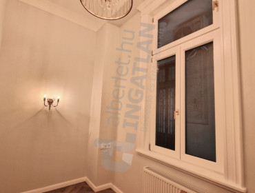 Váci utca-budapest-v-kerulet-vaci-utca_16.jpg