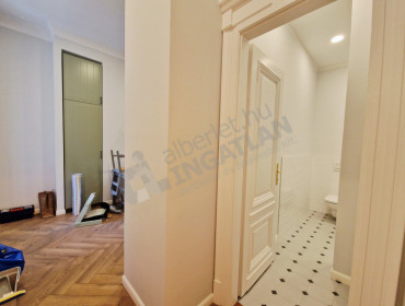 Váci utca-budapest-v-kerulet-vaci-utca_25.jpg