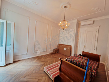 Váci utca-budapest-v-kerulet-vaci-utca_8.jpg