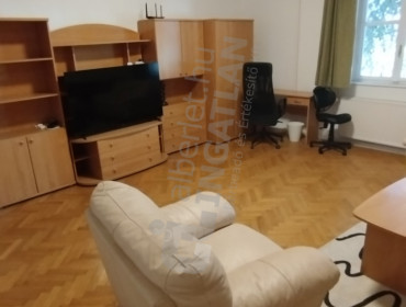 Tóth Árpád sétány-budapest-i-kerulet-toth-arpad-setany_2.jpg