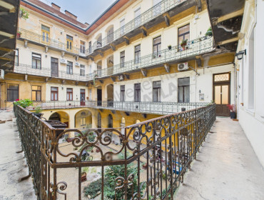 Vörösmarty utca-budapest-vi-kerulet-vorosmarty-utca_18.jpg