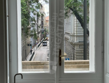 Andrássy út-budapest-vi-kerulet-andrassy-ut_5.jpg