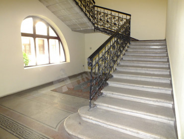 Attila út-budapest-i-kerulet-attila-ut_12.jpg