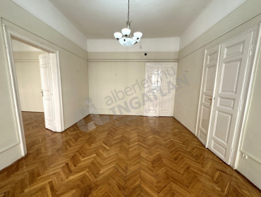 Nádor utca-budapest-v-kerulet-nador-utca_13.jpg