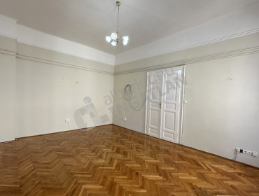 Nádor utca-budapest-v-kerulet-nador-utca_16.jpg