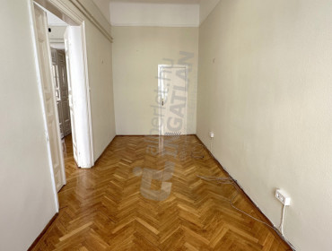 Nádor utca-budapest-v-kerulet-nador-utca_18.jpg