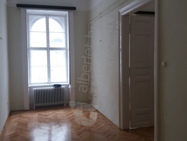 Nádor utca-budapest-v-kerulet-nador-utca_4.jpg