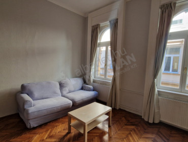 Kazinczy utca-budapest-vii-kerulet-kazinczy-utca_6.jpg