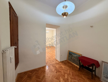 Stollár Béla utca-budapest-v-kerulet-stollar-bela-utca_4.jpg