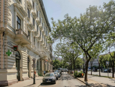 Andrássy út-budapest-vi-kerulet-andrassy-ut_6.jpg