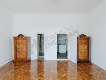 Fő utca-budapest-i-kerulet-fo-utca_4.jpg