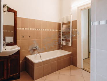 Fő utca-budapest-i-kerulet-fo-utca_7.jpg