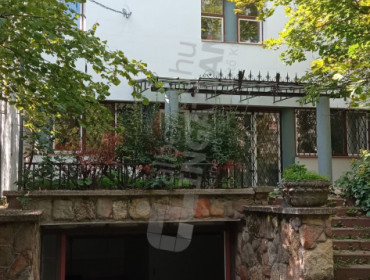 Tövis utca-budapest-ii-kerulet-tovis-utca_23.jpg