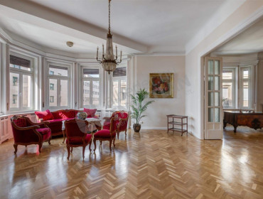 Balassi Bálint utca-budapest-v-kerulet-balassi-balint-utca_2.jpg