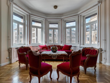 Balassi Bálint utca-budapest-v-kerulet-balassi-balint-utca_3.jpg