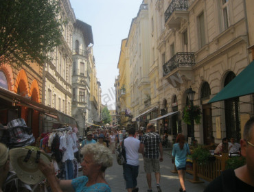 Váci utca-budapest-v-kerulet-vaci-utca_13.jpg
