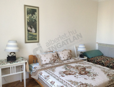 Váci utca-budapest-v-kerulet-vaci-utca_2.jpg