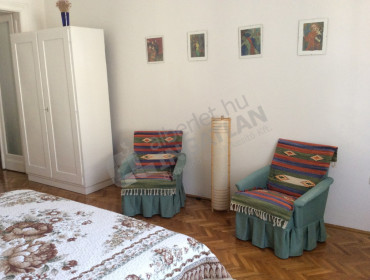 Váci utca-budapest-v-kerulet-vaci-utca_3.jpg