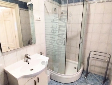 Váci utca-budapest-v-kerulet-vaci-utca_13.jpg