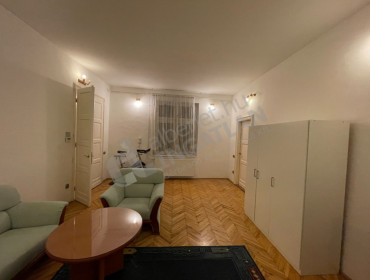 Vörösmarty utca-budapest-vi-kerulet-vorosmarty-utca_11.jpg