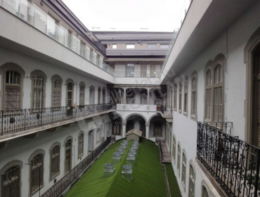 Jókai utca-budapest-vi-kerulet-jokai-utca_11.jpg