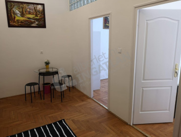 Alkotmány utca-budapest-v-kerulet-alkotmany-utca_4.jpg