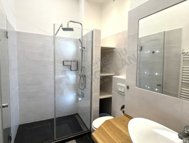 Kossuth Lajos utca-budapest-v-kerulet-kossuth-lajos-utca_16.jpg