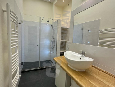 Kossuth Lajos utca-budapest-v-kerulet-kossuth-lajos-utca_8.jpg