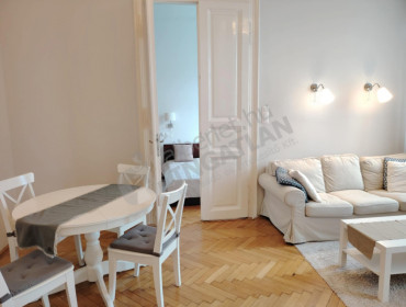 Vörösmarty utca-budapest-vi-kerulet-vorosmarty-utca_10.jpg