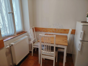 Vörösmarty utca-budapest-vi-kerulet-vorosmarty-utca_13.jpg