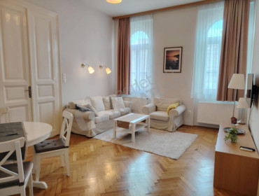 Vörösmarty utca-budapest-vi-kerulet-vorosmarty-utca_8.jpg