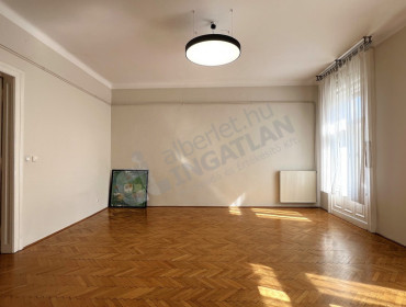 Jókai tér-budapest-vi-kerulet-jokai-ter_13.jpg
