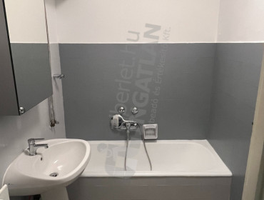 Fő utca-budapest-i-kerulet-fo-utca_11.jpg