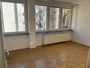 Fő utca-budapest-i-kerulet-fo-utca_3.jpg