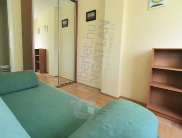Németvölgyi út-budapest-xii-kerulet-nemetvolgyi-ut_8.jpg