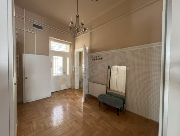 Fő utca-budapest-ii-kerulet-fo-utca_9.jpg
