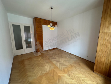 Semmelweis utca-budapest-v-kerulet-semmelweis-utca_4.jpg