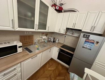Balassi Bálint utca-budapest-v-kerulet-balassi-balint-utca_3.jpg