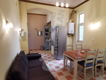Eötvös utca-budapest-vi-kerulet-eotvos-utca_9.jpg