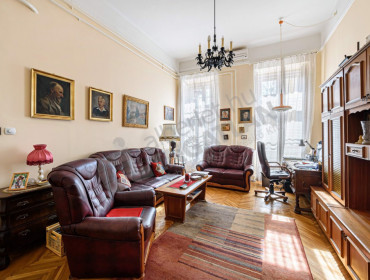 Andrássy út-budapest-vi-kerulet-andrassy-ut_10.jpg