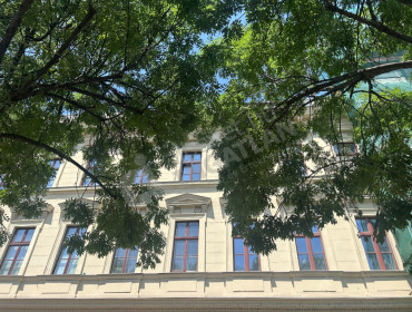 Andrássy út-budapest-vi-kerulet-andrassy-ut_10.jpg