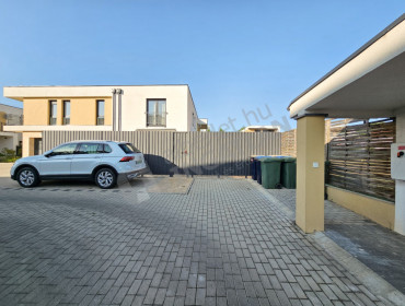 Iskola utca-budapest-xvi-kerulet-iskola-utca_30.jpg