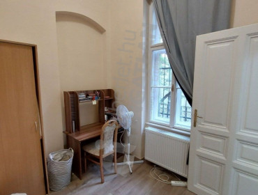 Csokonai utca-budapest-viii-kerulet-csokonai-utca_4.jpg