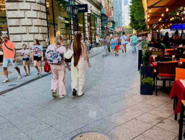 Váci utca-budapest-v-kerulet-vaci-utca_19.jpg