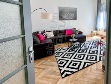 Váci utca-budapest-v-kerulet-vaci-utca_31.jpg