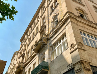 Váci utca-budapest-v-kerulet-vaci-utca_39.jpg